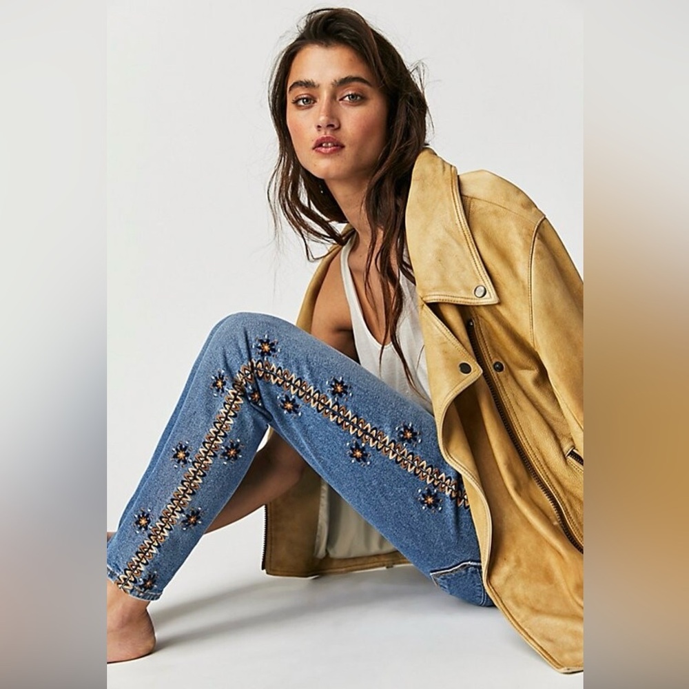 Driftwood High Rise Jackie Embroidered Skinny Jeans - Vegas Combo